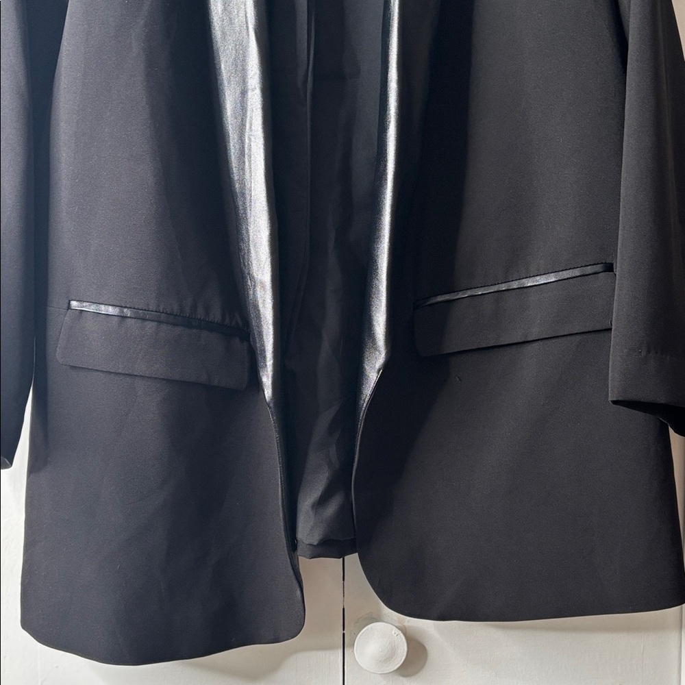 Laundry By Shelli Segal Black Blazer with Faux Leather Trim - Picture 4 of 8